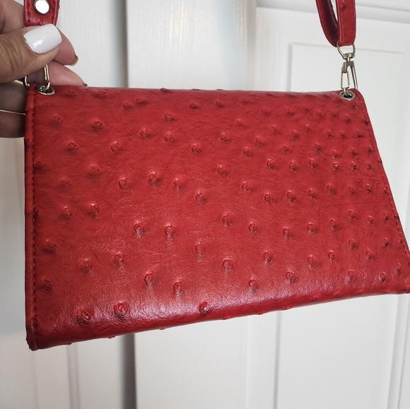 Red Faux Ostrich Women's Crossbody Bag - Picture 2 of 6